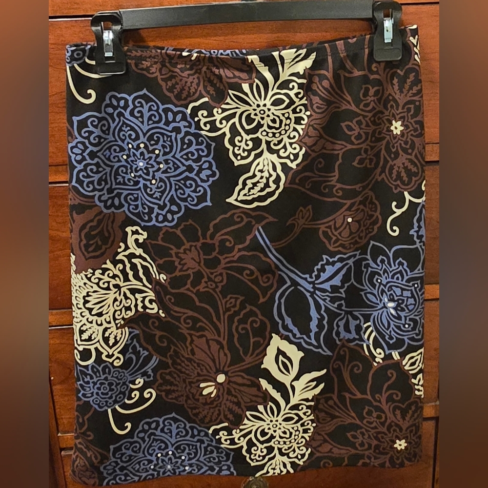 Heart And Soul Floral Patterned Skirt in Black and Blue, Medium, 100% Polyester